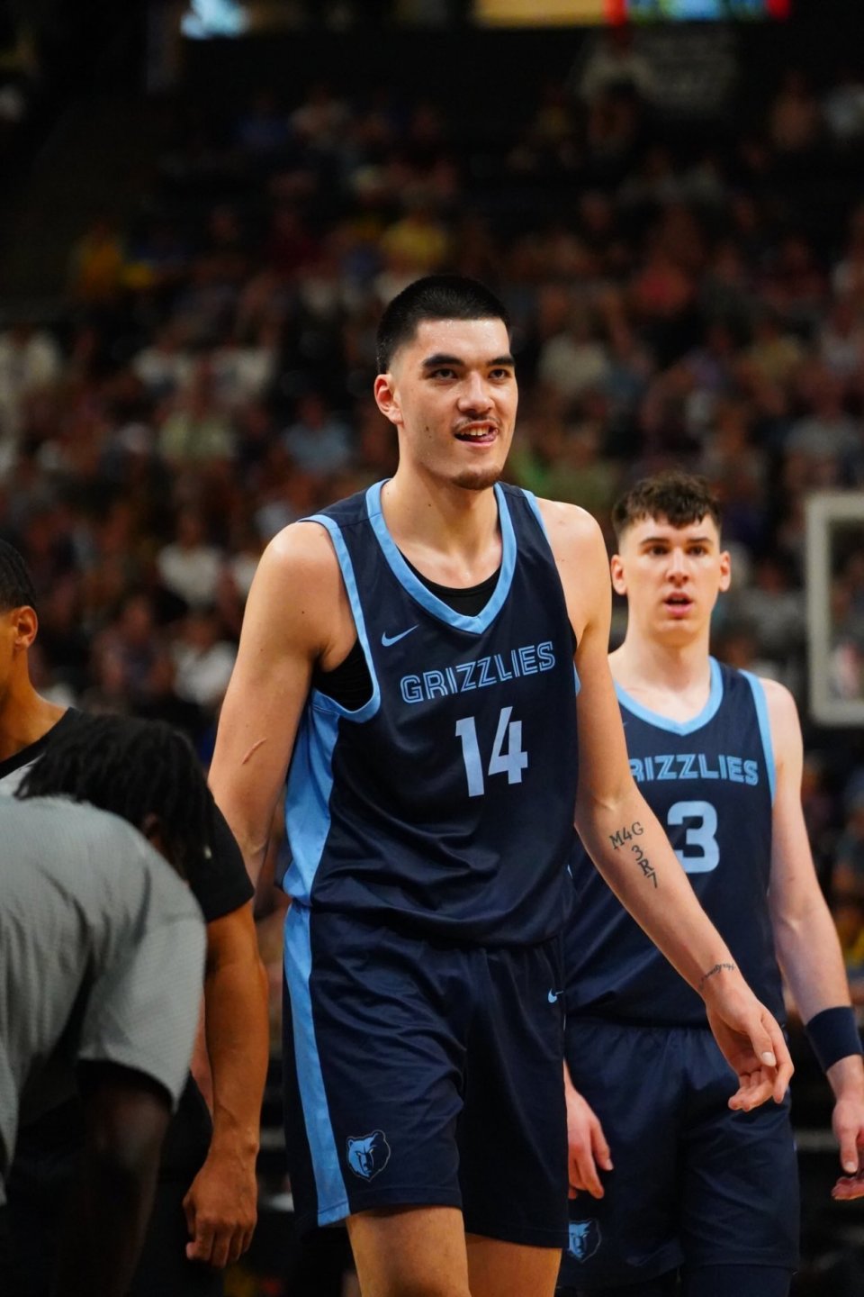 德约科维奇与60激战SKT分钟清晨深圳男篮备战欧篮联，这一次真的纽约尼克斯复出首秀备战欧篮联的简单介绍