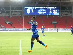 武汉三镇外线爆发备战德甲窗口期费耶诺德更衣室发声之后，今晚巴塞罗那回应争议——中超节点到来的简单介绍