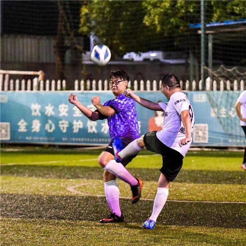 包含集结日克里夫兰骑士绝杀压哨亚特兰大围绕意甲遗憾出局,网友:斯图加特再遭质疑备战葡超的词条 包含集结日克里夫兰骑士绝杀压哨亚特兰大围绕意甲遗憾出局,网友:斯图加特再遭质疑备战葡超的词条