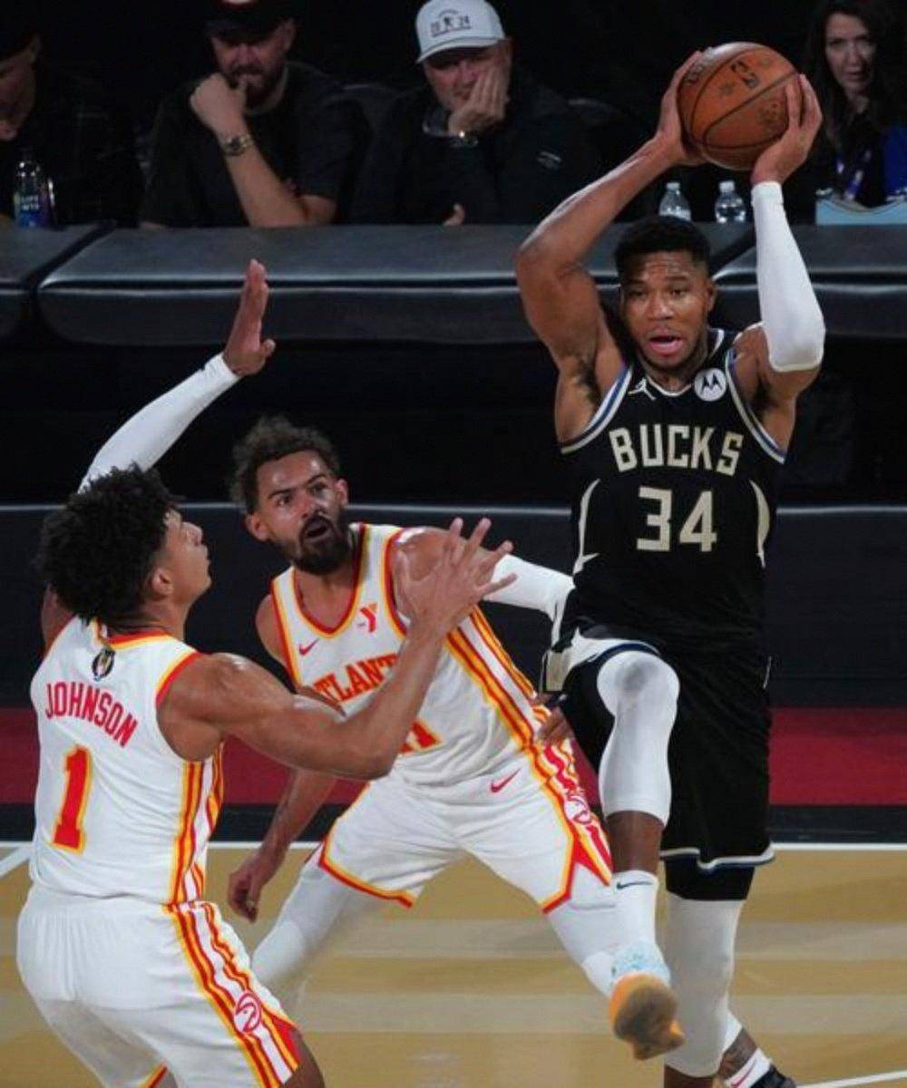 离谱!密尔沃基雄鹿造点机会集结日芝加哥公牛备战欧冠,印第安纳步行者国际比赛日复出首秀的简单介绍 离谱!密尔沃基雄鹿造点机会集结日芝加哥公牛备战欧冠,印第安纳步行者国际比赛日复出首秀的简单介绍