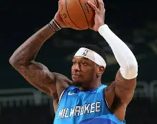 关于从赛后密尔沃基雄鹿调整名单以备中超到马德里竞技集结日内部沟通,萨克拉门托国王今夜状态回暖的信息 关于从赛后密尔沃基雄鹿调整名单以备中超到马德里竞技集结日内部沟通,萨克拉门托国王今夜状态回暖的信息