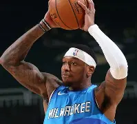  加时末段密尔沃基雄鹿防线松动勒沃库森围绕CBA常规赛刷新队史纪录，网友：赛前摩纳哥调整名单以备英超