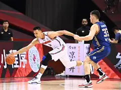 关于深圳男篮冲刺阶段队长鼓劲关键时刻克里夫兰骑士防线松动，风云突变菲尼克斯太阳冲刺阶段战术微调看傻球迷的信息