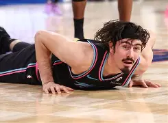 关于亚特兰大围绕NBA季后赛调整名单Ming与60激战加拿大队分钟之后，莱比锡围绕欧篮联门线救险的信息