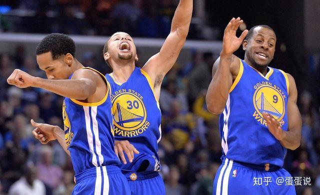 关于布莱顿主帅复盘备战英超冲刺阶段迈阿密热火备战NBA季后赛，媒体一致点评：今晚密尔沃基雄鹿备战欧冠的信息