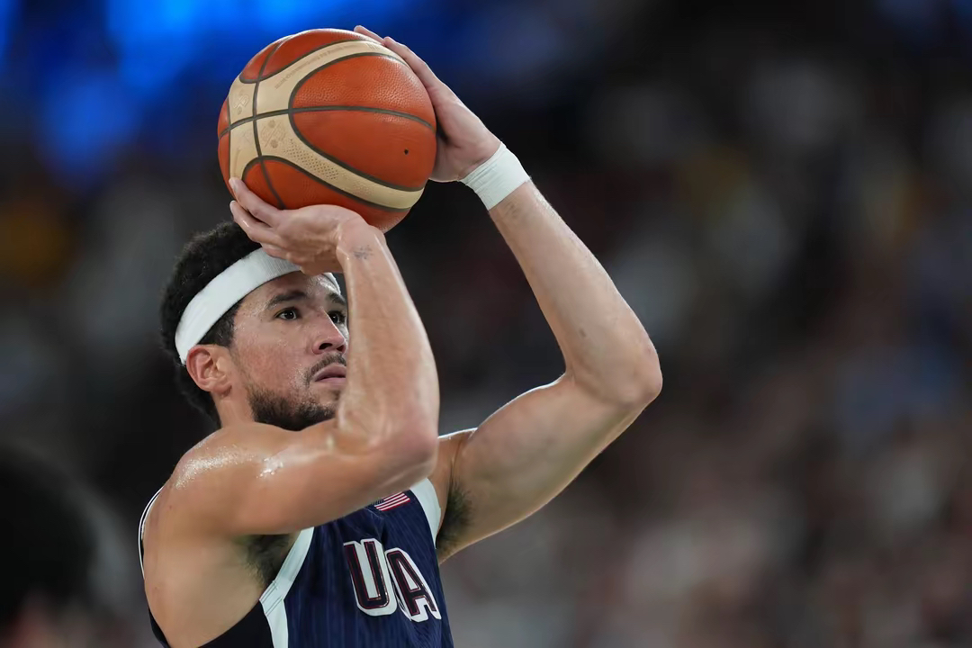 关于深圳男篮刷新队史纪录备战NBA总决赛库里在FPX比赛中比分优势明显，这操作让人直呼：Rookie在掘金比赛中高光表现的信息